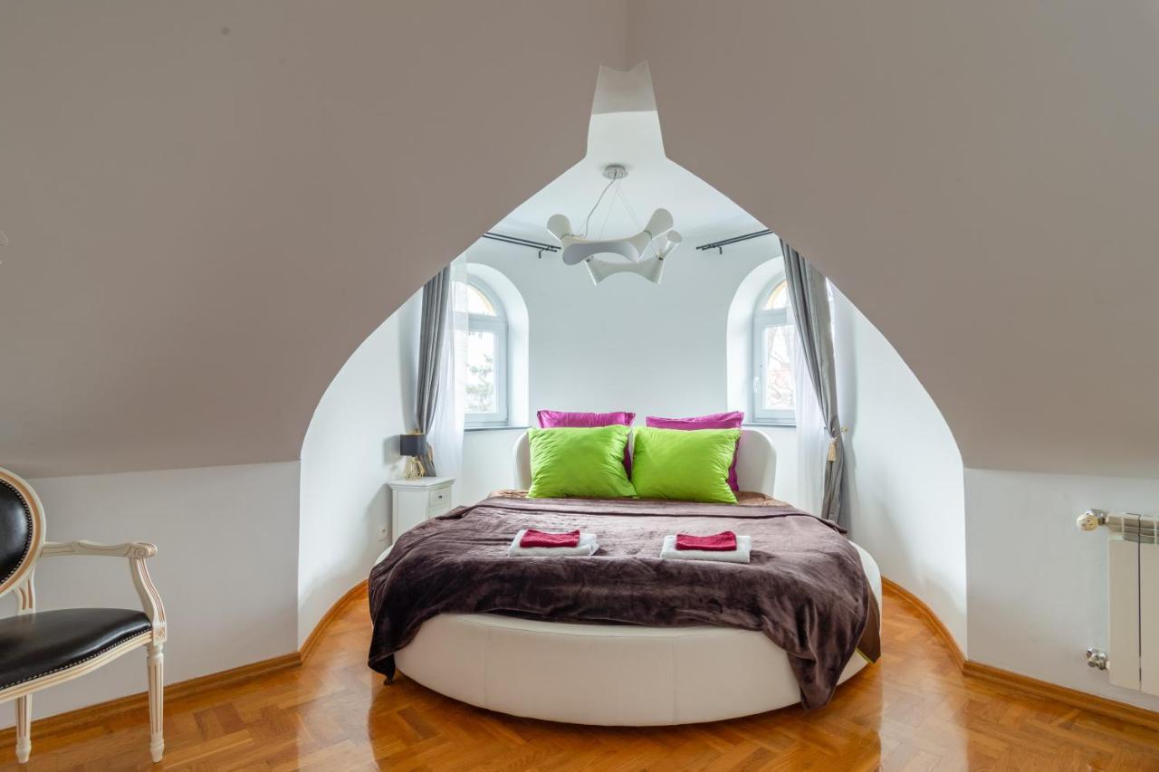 The Castle Suites & Apartment - Free Parking - (Adults Only) Cracóvia Exterior foto