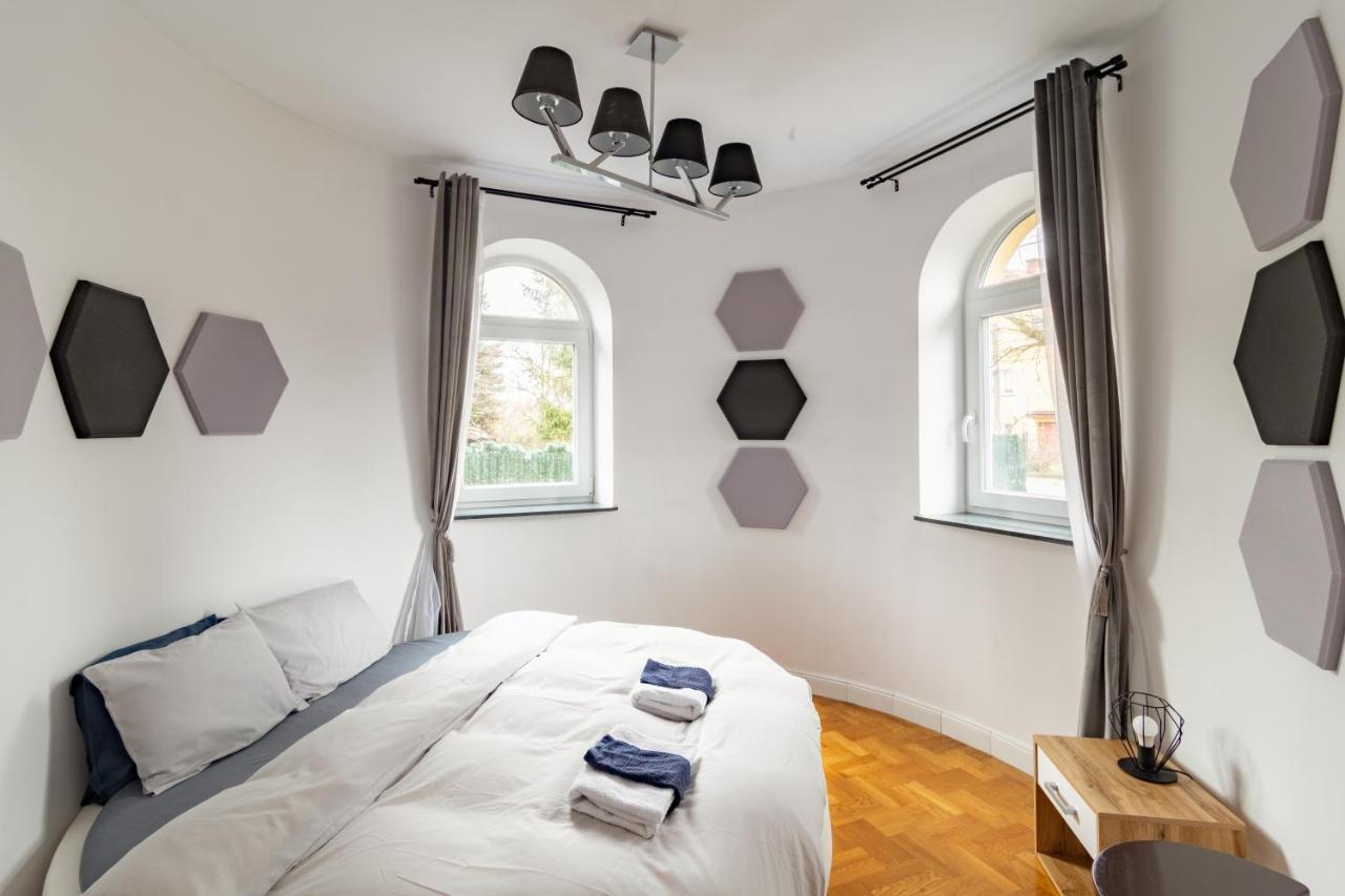 The Castle Suites & Apartment - Free Parking - (Adults Only) Cracóvia Exterior foto