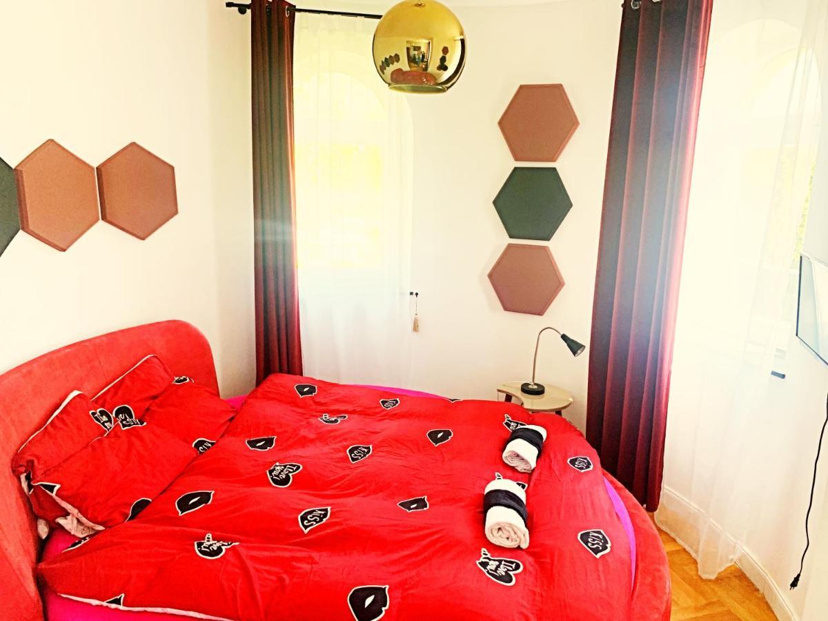 The Castle Suites & Apartment - Free Parking - (Adults Only) Cracóvia Exterior foto